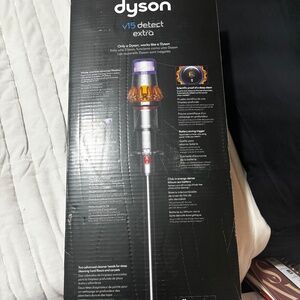 Dyson V15 detect pro